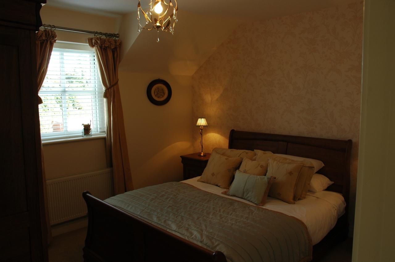 Moyvalley Hotel Self Catering Cottages Moyvally Exterior foto