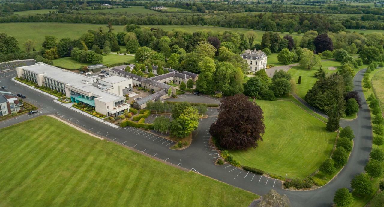 Moyvalley Hotel Self Catering Cottages Moyvally Exterior foto